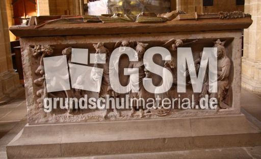 Sarkophag des heiligen Severus_2706.jpg